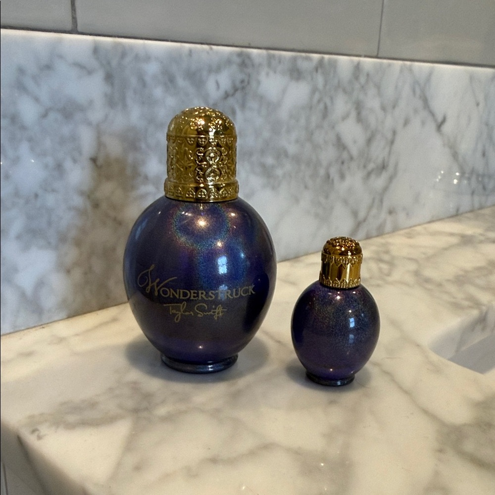 Taylor Swift Wonderstruck Perfume 1 fl oz and .17 fl oz bottles